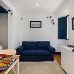 Whome Central Minimalist 1-Bed Great To Explore Lisbon